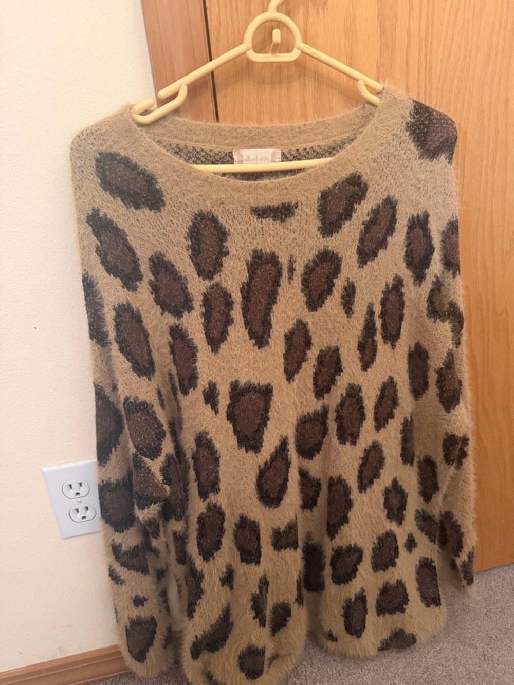 Altar'd State Leopard Fuzzy Crew Sweater - Tan & Brown